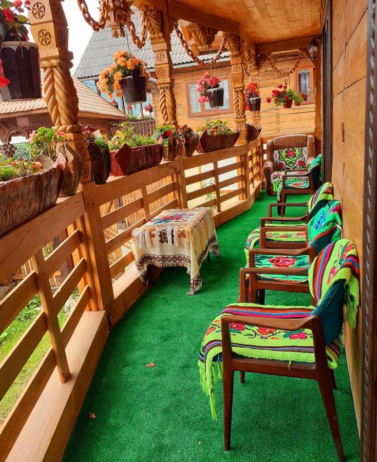 Pensiunea Rustic Oncesti Exteriör bild