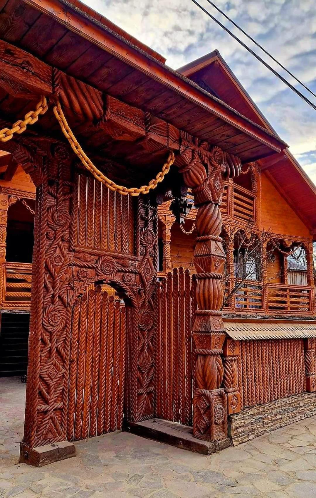 Pensiunea Rustic Oncesti Exteriör bild