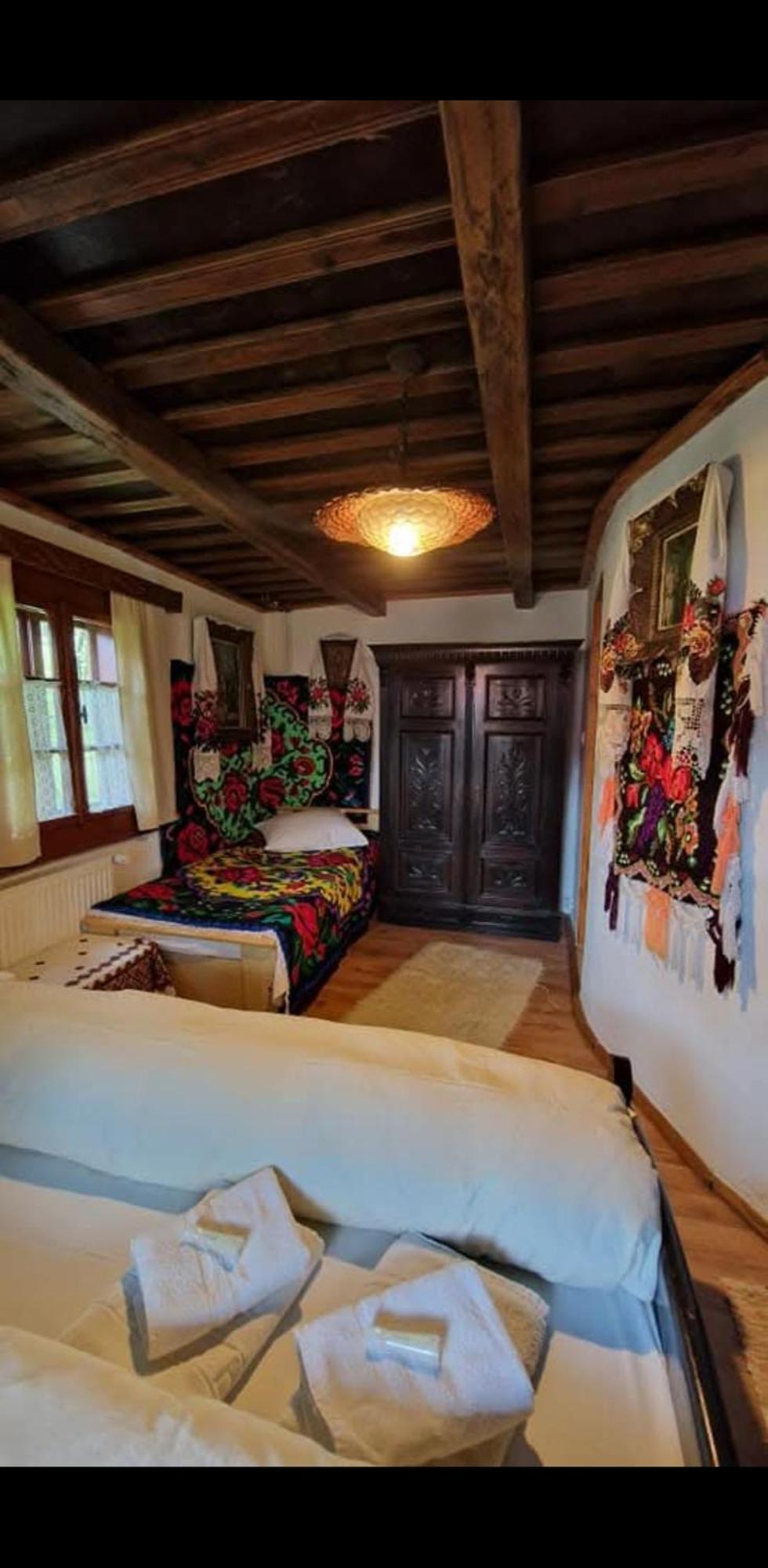 Pensiunea Rustic Oncesti Exteriör bild