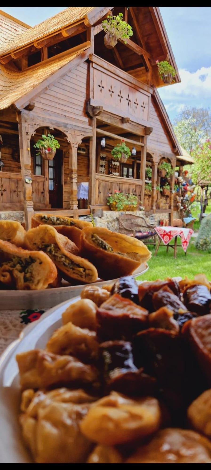 Pensiunea Rustic Oncesti Exteriör bild