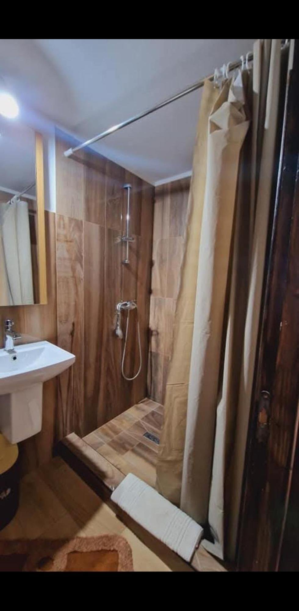 Pensiunea Rustic Oncesti Exteriör bild
